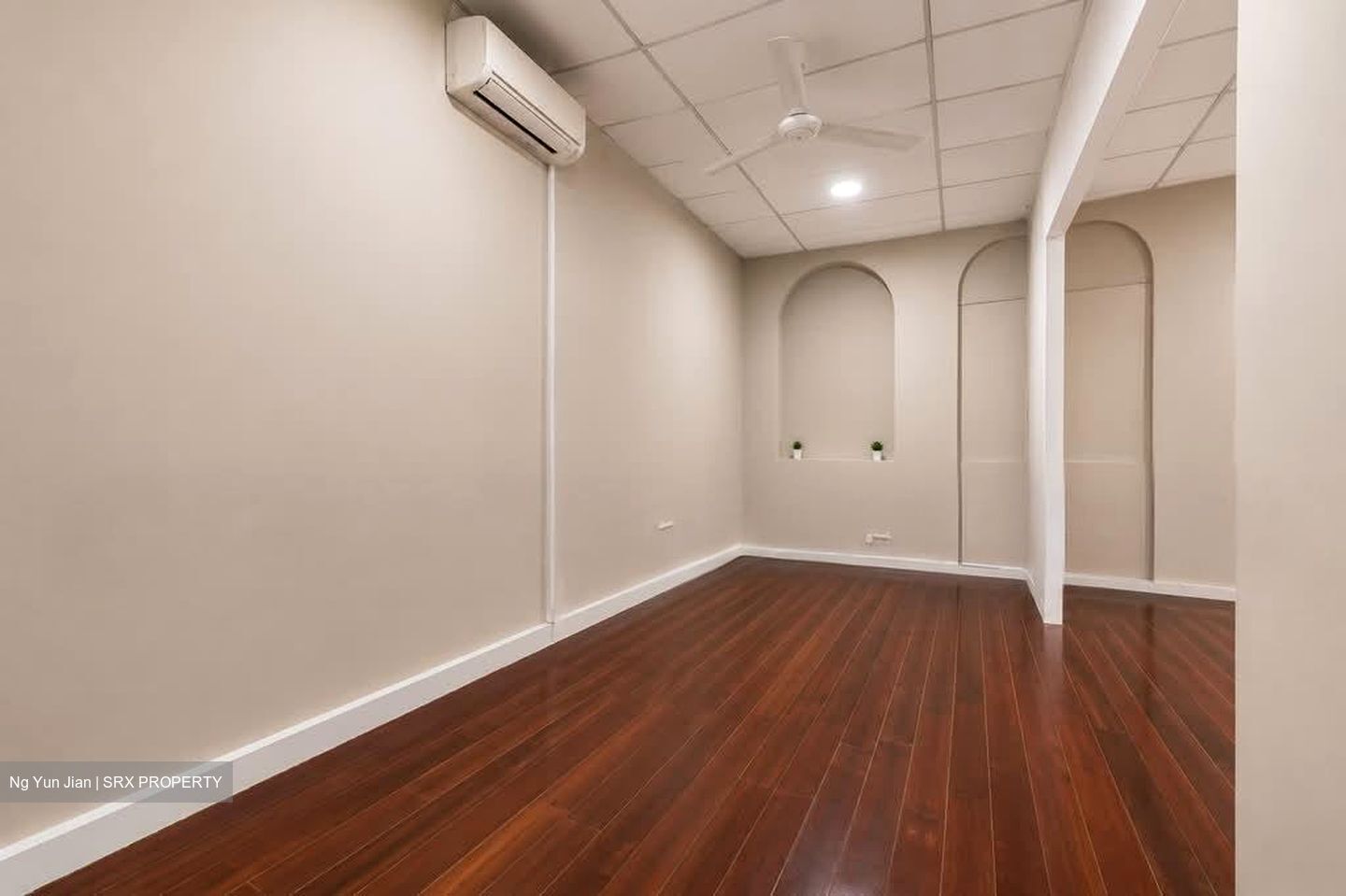 Jalan Besar Stadium (D8), Shop House #588613981